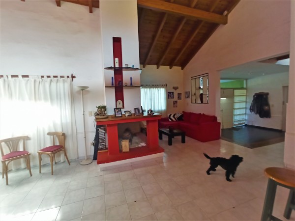 TEJAS DEL SUR I - CASA 3 DORM + ESCRITORIO - PILETA - LOTE 360M2