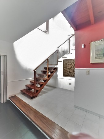 TEJAS DEL SUR I - CASA 3 DORM + ESCRITORIO - PILETA - LOTE 360M2