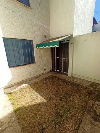  2 dormitorios EN Planta Baja / 2 patios y alarma / Complejo Mari I