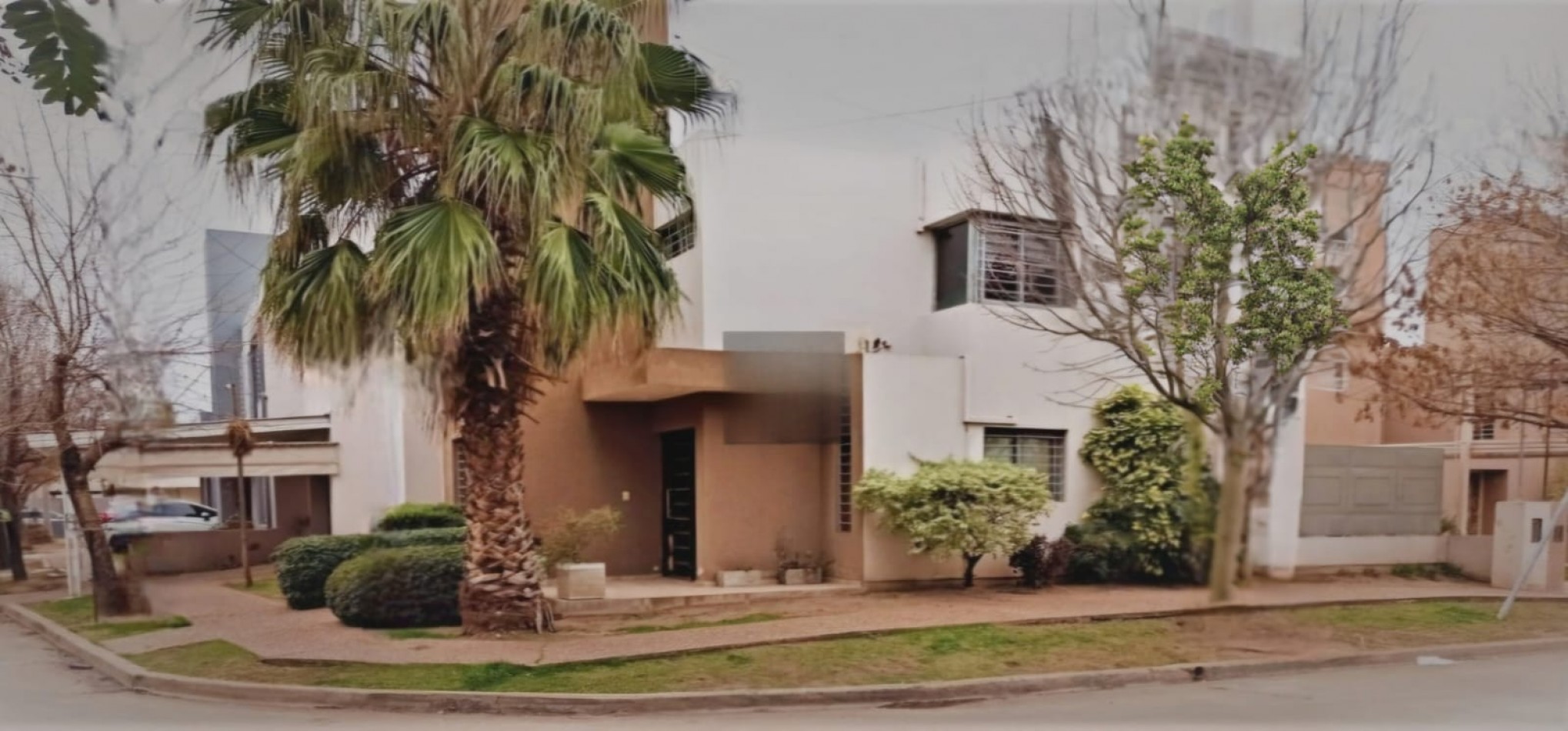 DUPLEX DE 182m2 c/PILETA - CAÑITAS -