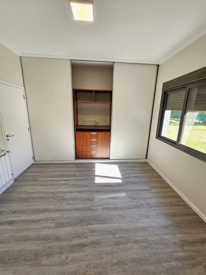 LUJO Y FUNCIONALIDAD CONJUGADOS EN ESTA CASA EN FINCAS 2
