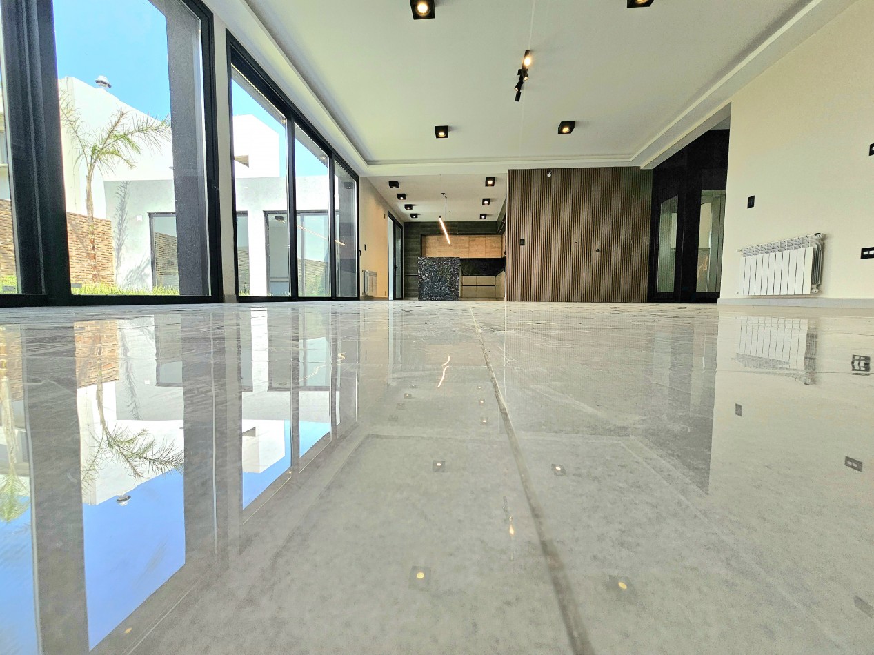 GREENVILLE 2 | CASA A ESTRENAR CON ASCENSOR | DISEÑO PREMIUM Y ACCESIBILIDAD TOTAL