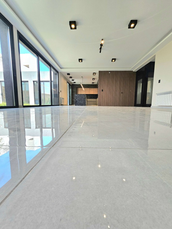 GREENVILLE 2 | CASA A ESTRENAR CON ASCENSOR | DISEÑO PREMIUM Y ACCESIBILIDAD TOTAL