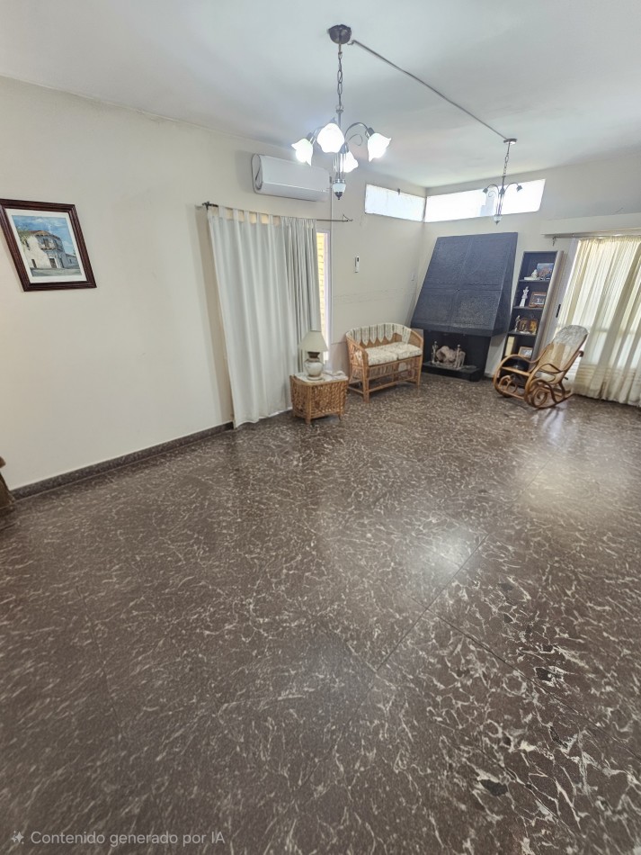 Casa Esquina + Anexo independiente | Quebrada de las Rosas |