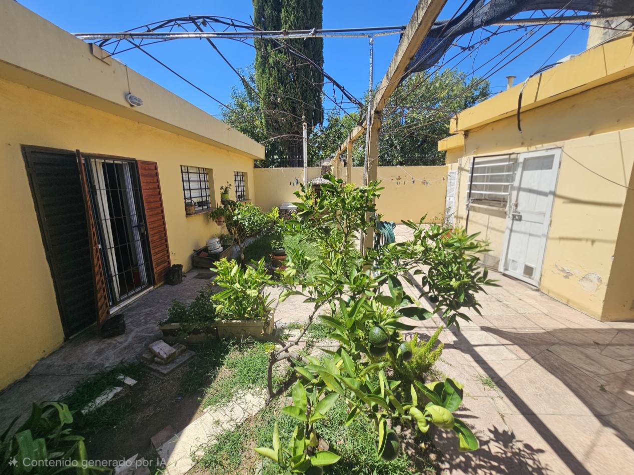 Casa Esquina + Anexo independiente | Quebrada de las Rosas |