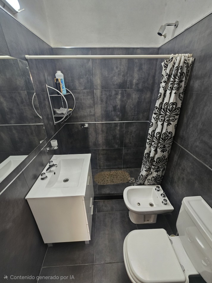 Casa Esquina + Anexo independiente | Quebrada de las Rosas |
