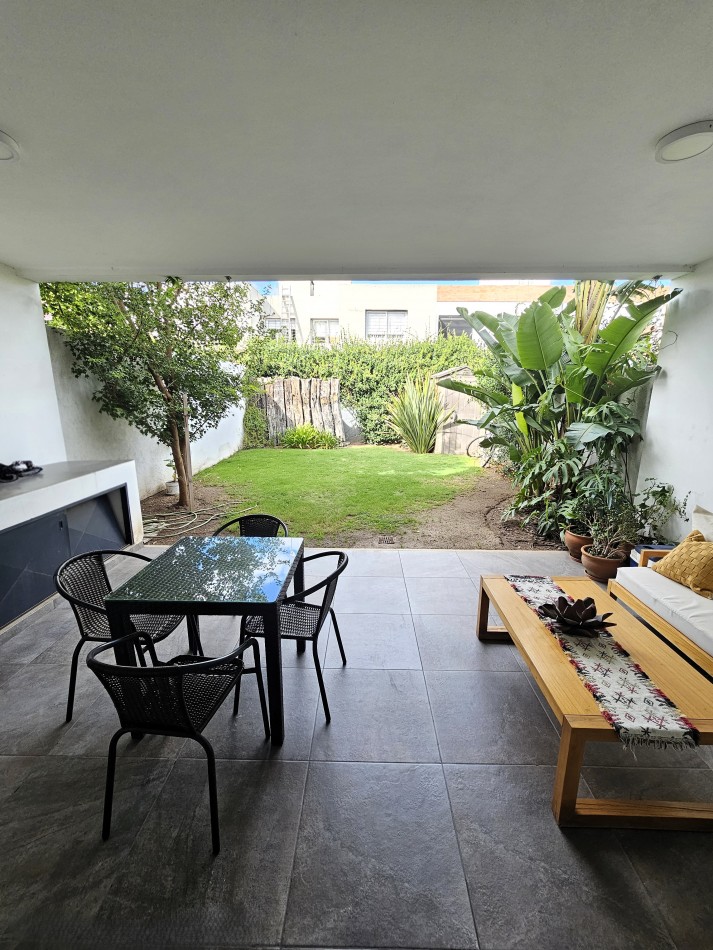 DUPLEX PREMIUM en Chacras del Sur | 3 dorm | suite | galeria con asador | jardin | 2 cocheras