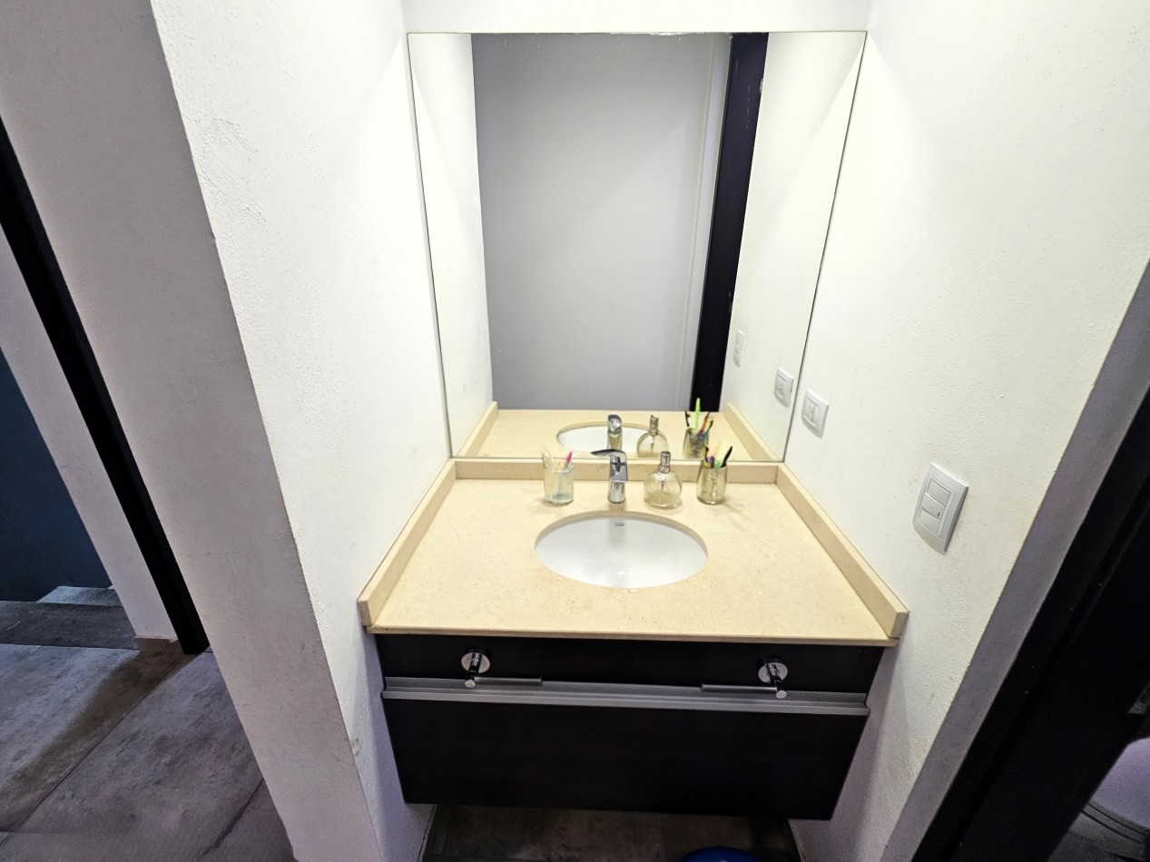 DUPLEX PREMIUM en Chacras del Sur | 3 dorm | suite | galeria con asador | jardin | 2 cocheras