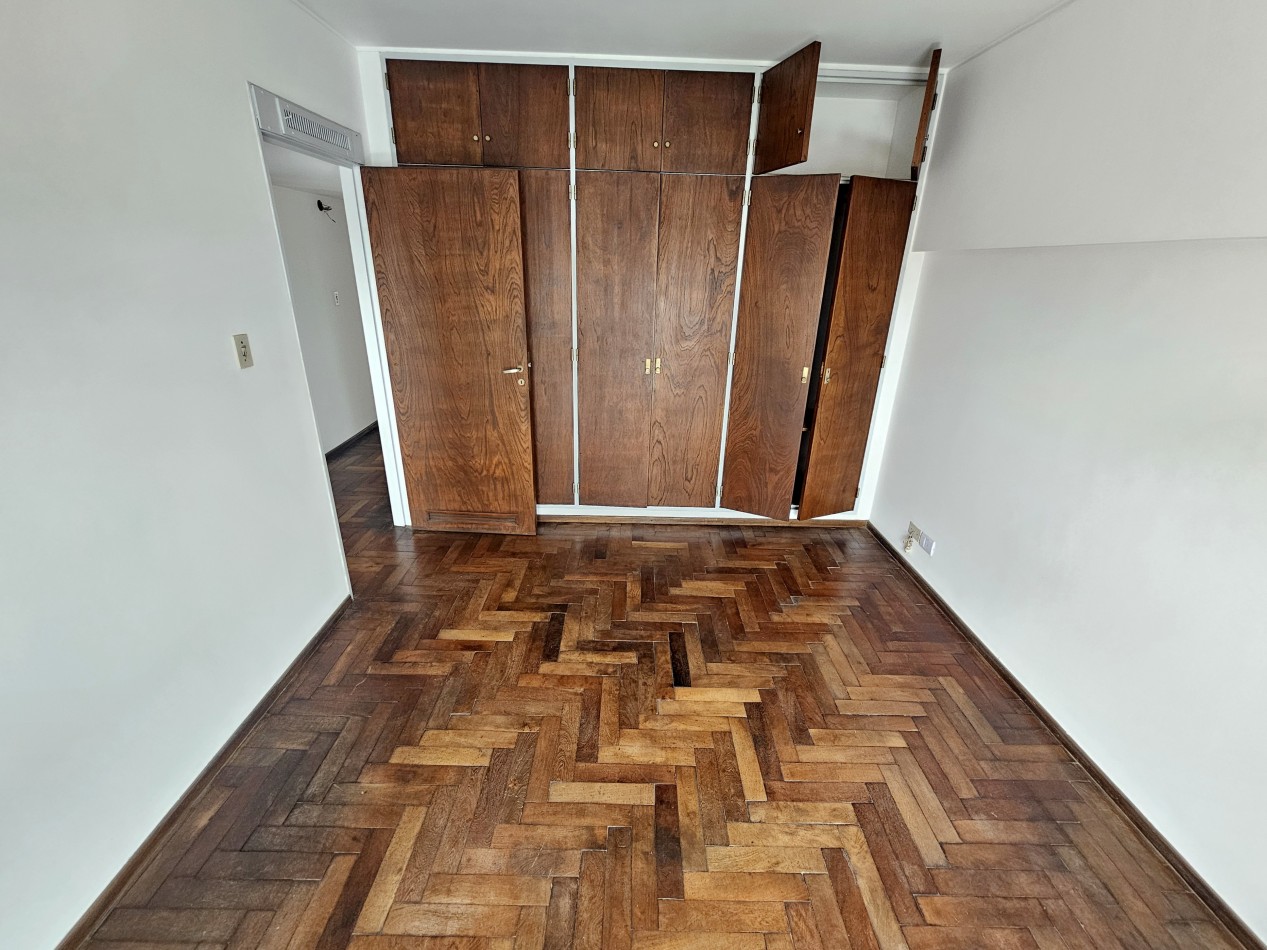 SEMIPSISO 12° c/Cochera | 3 dorm + dependencia | Vista abierta 