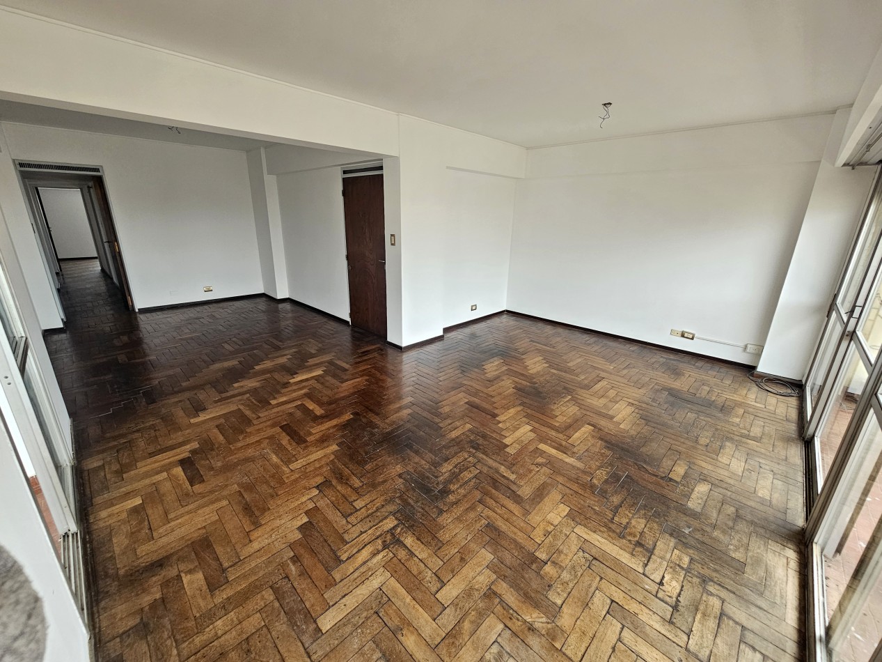 SEMIPSISO 12° c/Cochera | 3 dorm + dependencia | Vista abierta 