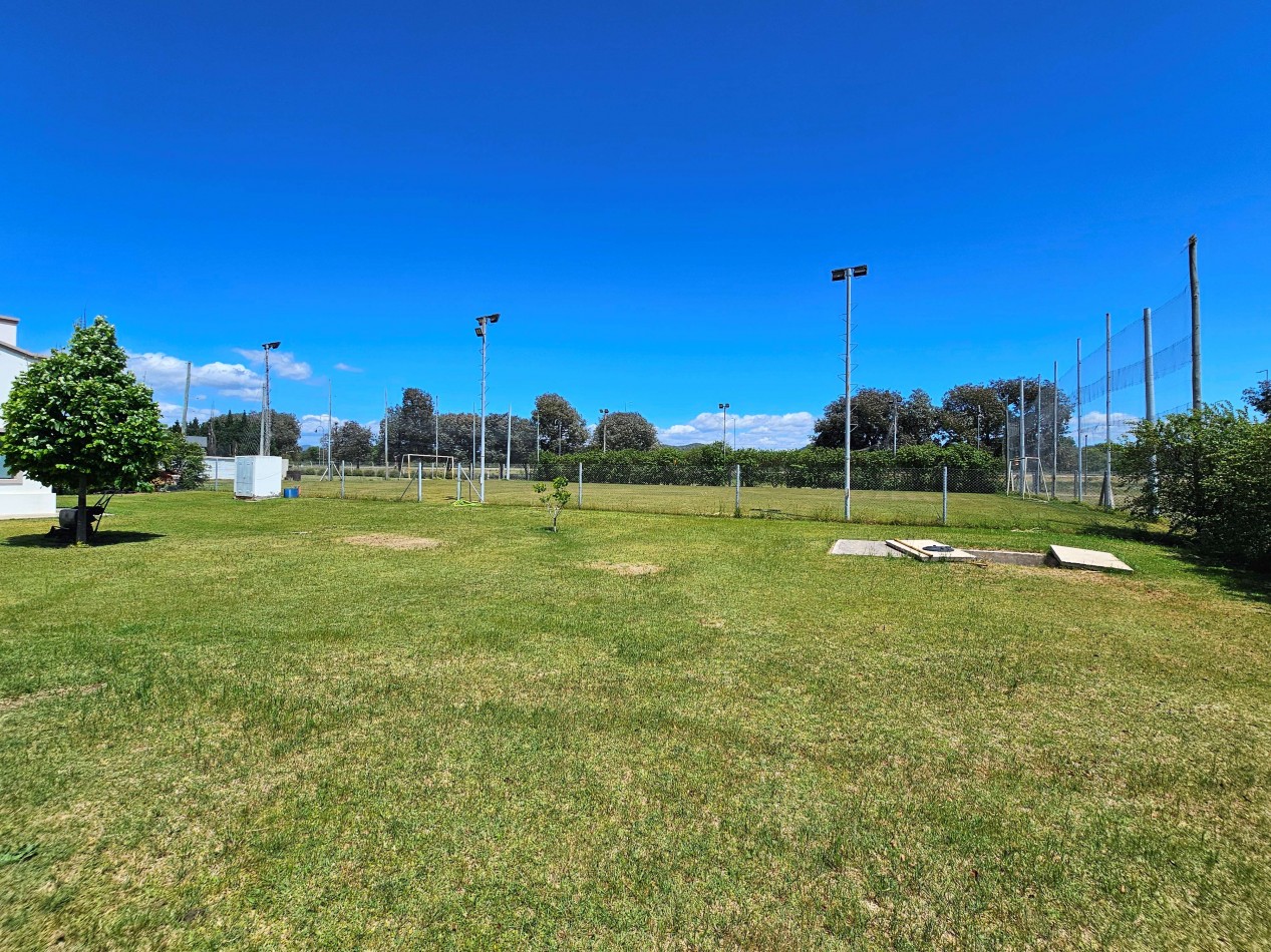 Estacion del Carmen | 4.500 m² + pileta climatizada + cancha propia
