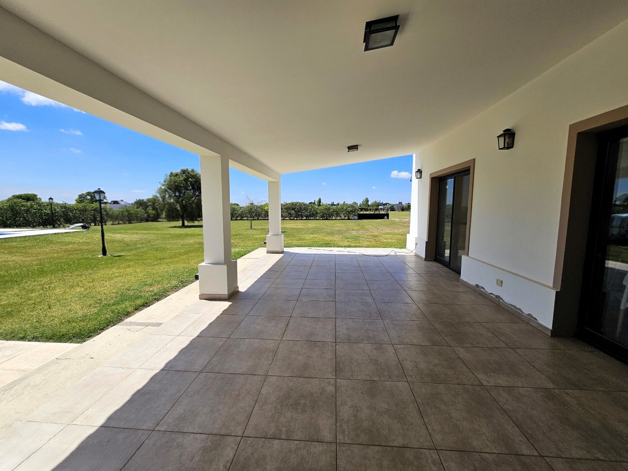 Estacion del Carmen | 4.500 m² + pileta climatizada + cancha propia