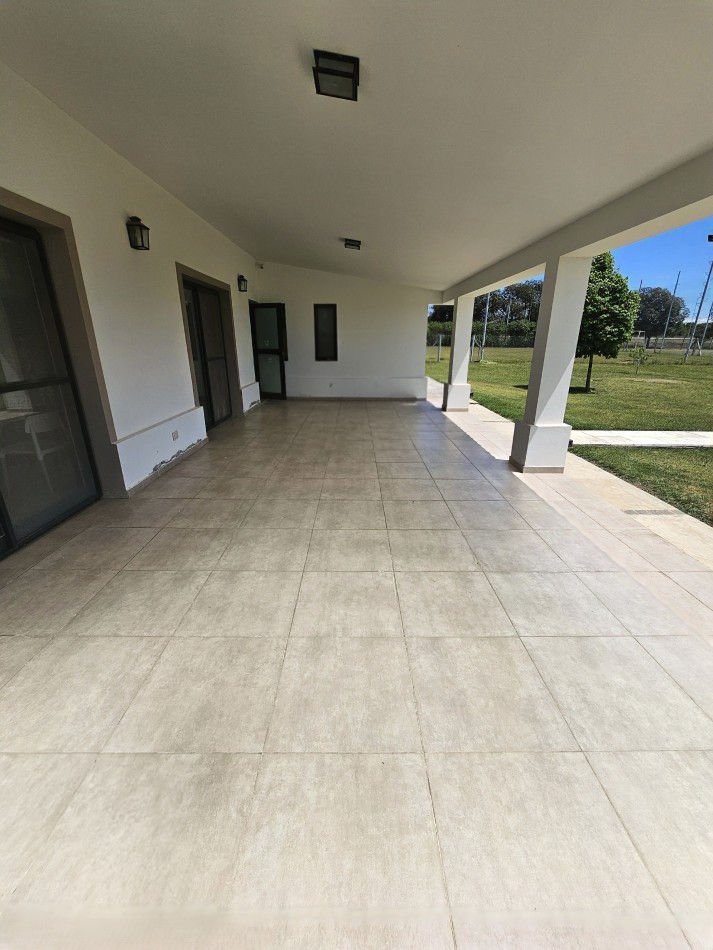 Estacion del Carmen | 4.500 m² + pileta climatizada + cancha propia