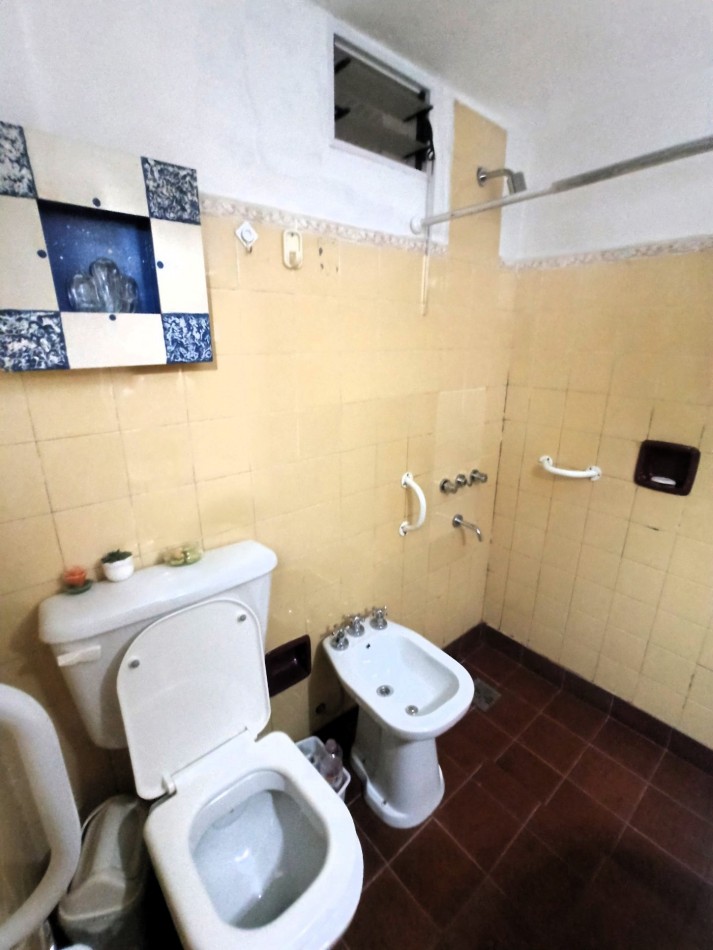  2 dormitorios EN Planta Baja / 2 patios y alarma / Complejo Mari I