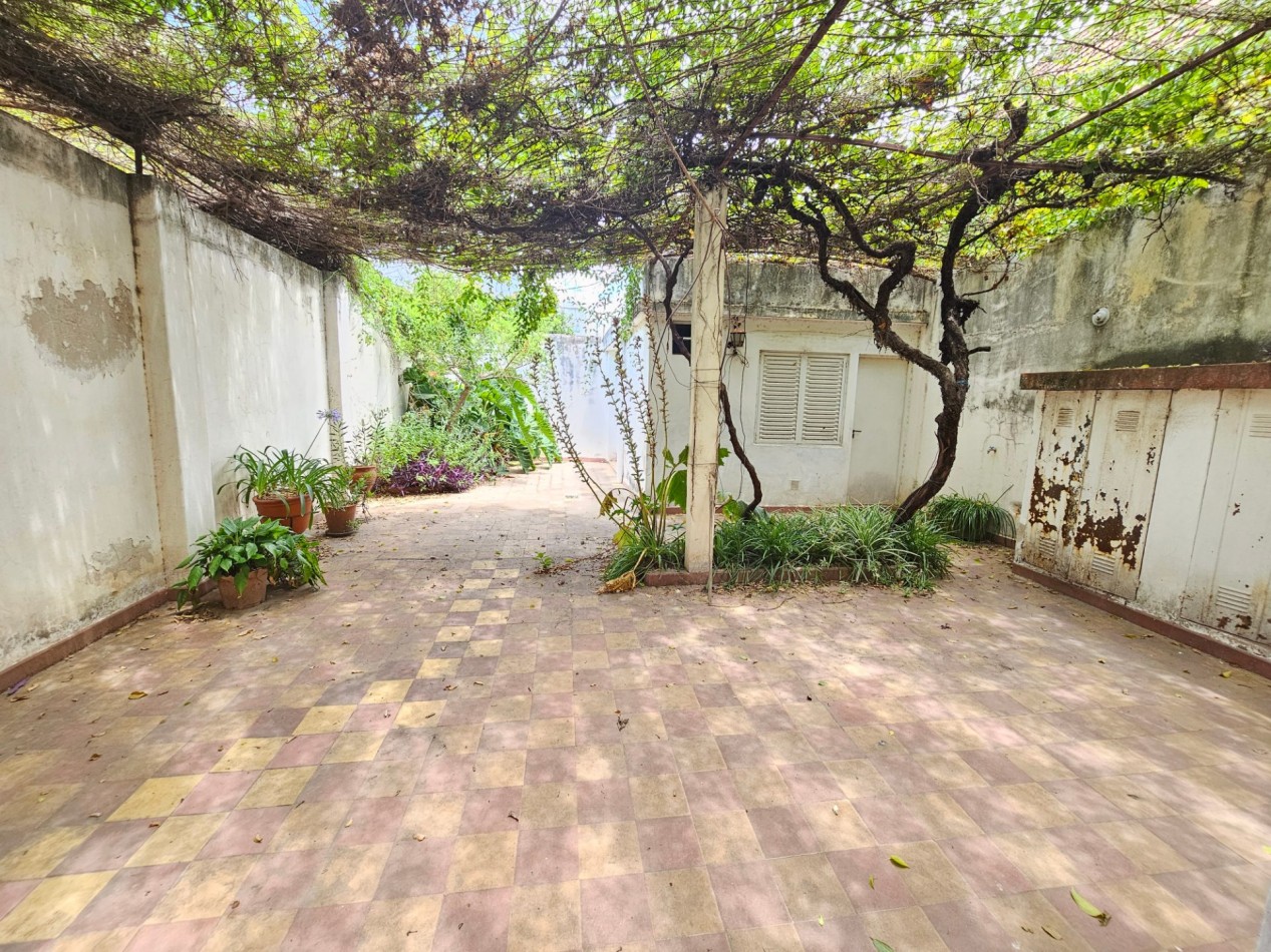 Casa 2 Dormitorios + Patio Propio + Consultorio | Alto Alberdi