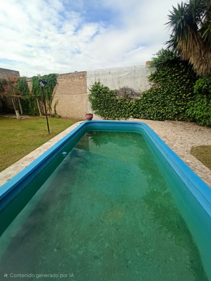 Casa 2 Dormitorios + Cochera + Patio c/ Pileta | Alto Alberdi