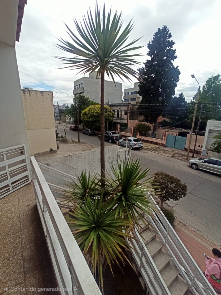 Casa 2 Dormitorios + Cochera + Patio c/ Pileta | Alto Alberdi