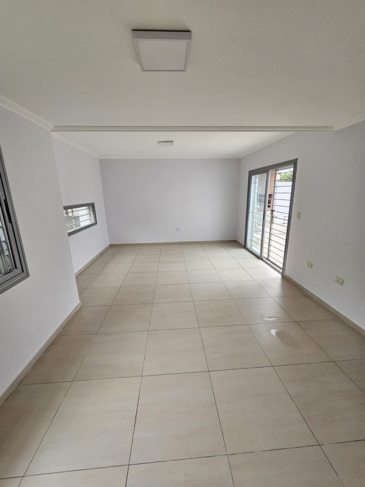 DUPLEX DE 182m2 c/PILETA - CAÑITAS -