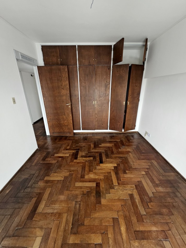 SEMIPSISO 12° c/Cochera | 3 dorm + dependencia | Vista abierta 