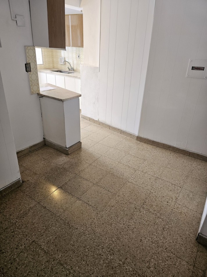 SEMIPSISO 12° c/Cochera | 3 dorm + dependencia | Vista abierta 