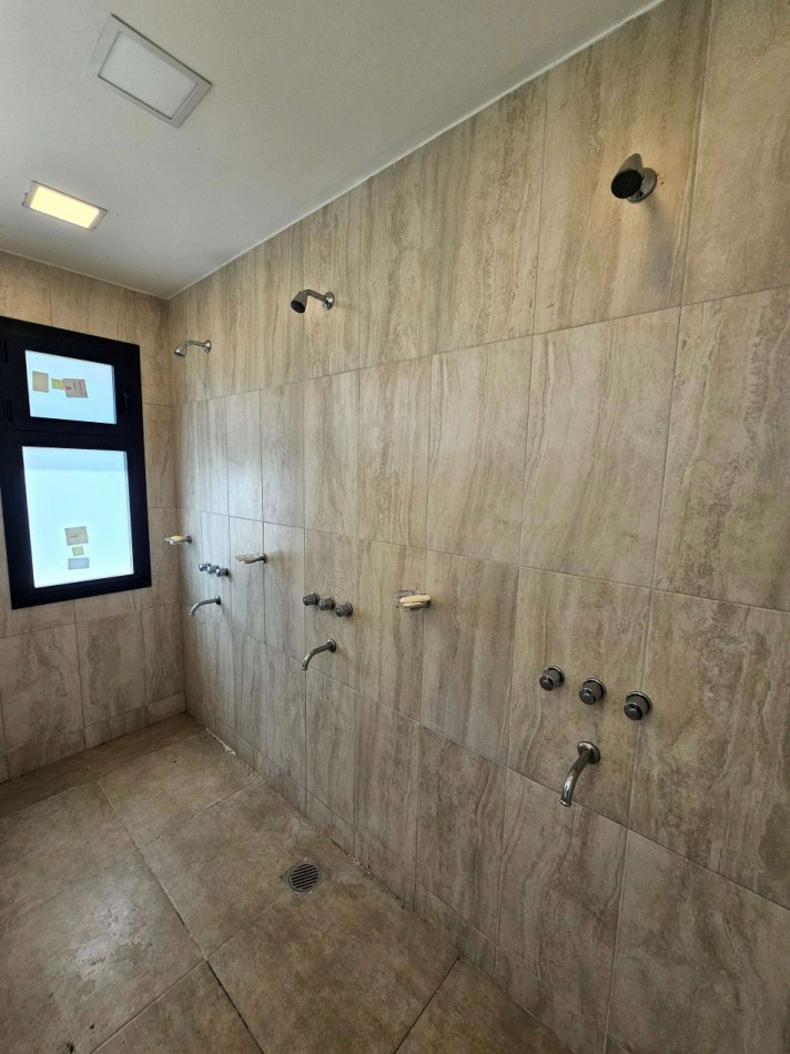 Estacion del Carmen | 4.500 m² + pileta climatizada + cancha propia