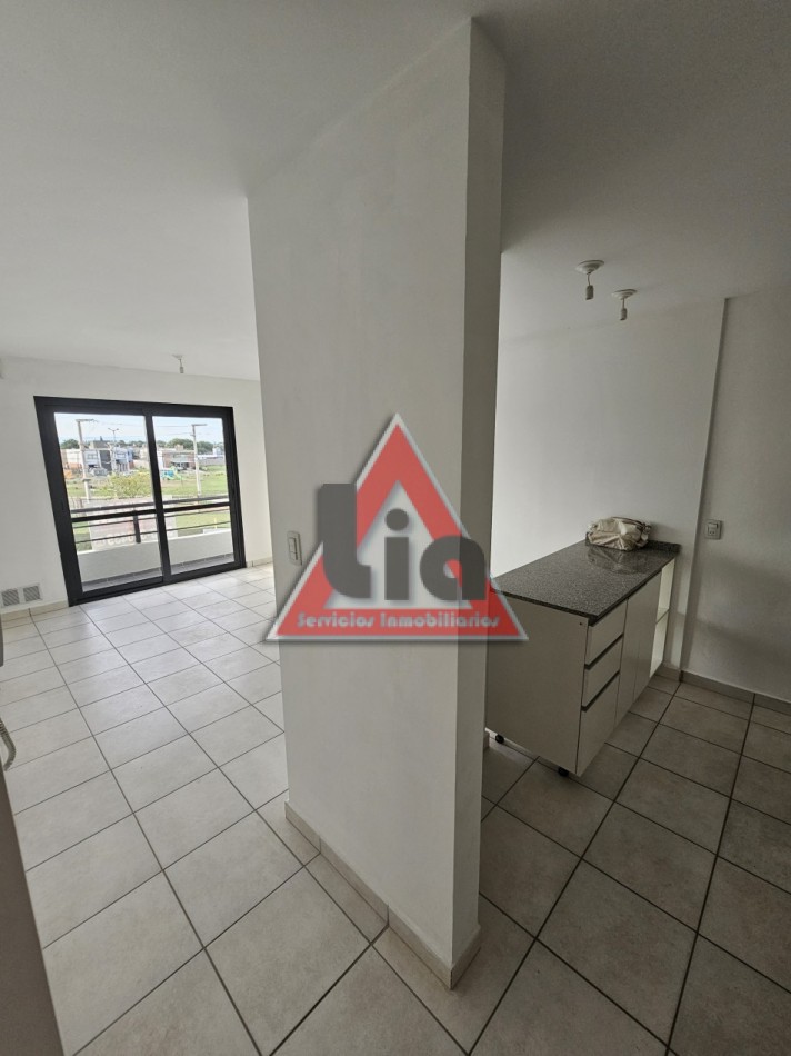  COMPLEJO CERRADO C/PILETA y SEGURIDAD - Externo C/BALCON - VALLE CERCANO -