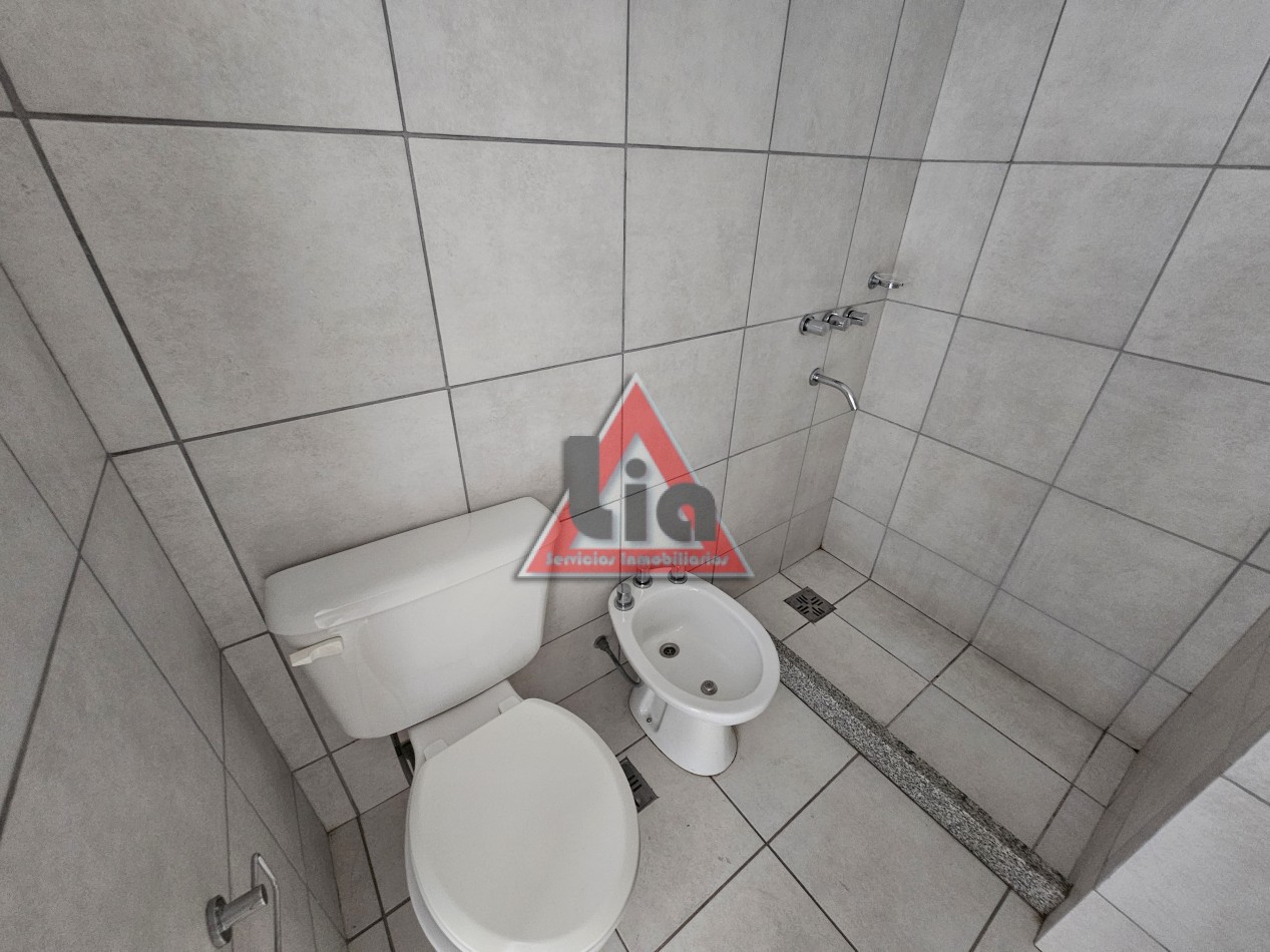  COMPLEJO CERRADO C/PILETA y SEGURIDAD - Externo C/BALCON - VALLE CERCANO -