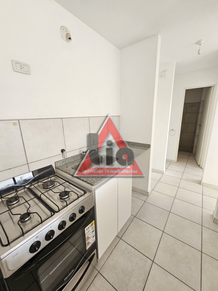  COMPLEJO CERRADO C/PILETA y SEGURIDAD - Externo C/BALCON - VALLE CERCANO -