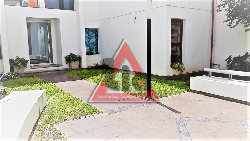 UN DORMI EN PLANTA BAJA CON PATIO - CENTRO - 