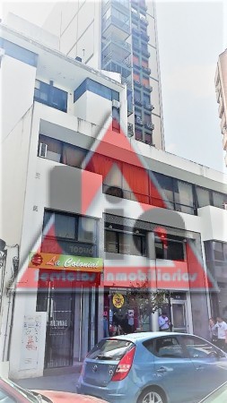 UN DORMI EN PLANTA BAJA CON PATIO - CENTRO - 