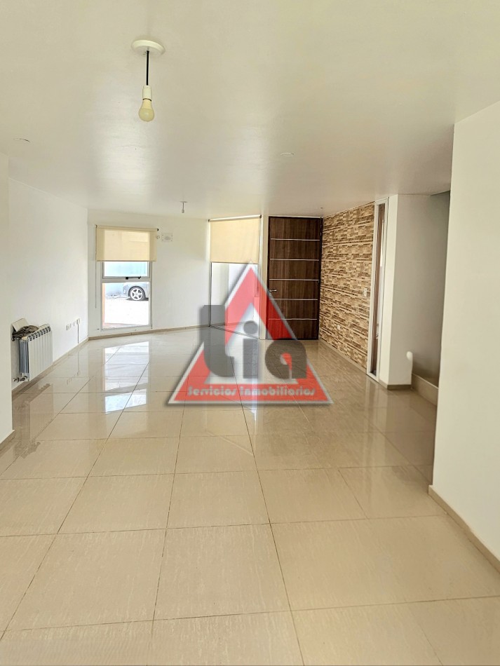 Tejas del Sur I | SIN expensas |Duplex 3 dorm |  Patio + asador |Radiadores