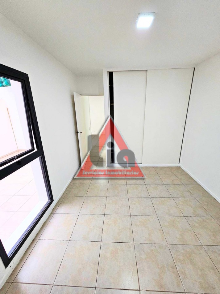 UN DORMI EN PLANTA BAJA CON PATIO - CENTRO - 