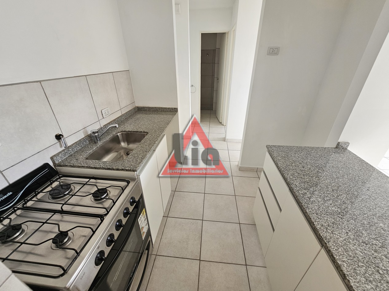  COMPLEJO CERRADO C/PILETA y SEGURIDAD - Externo C/BALCON - VALLE CERCANO -