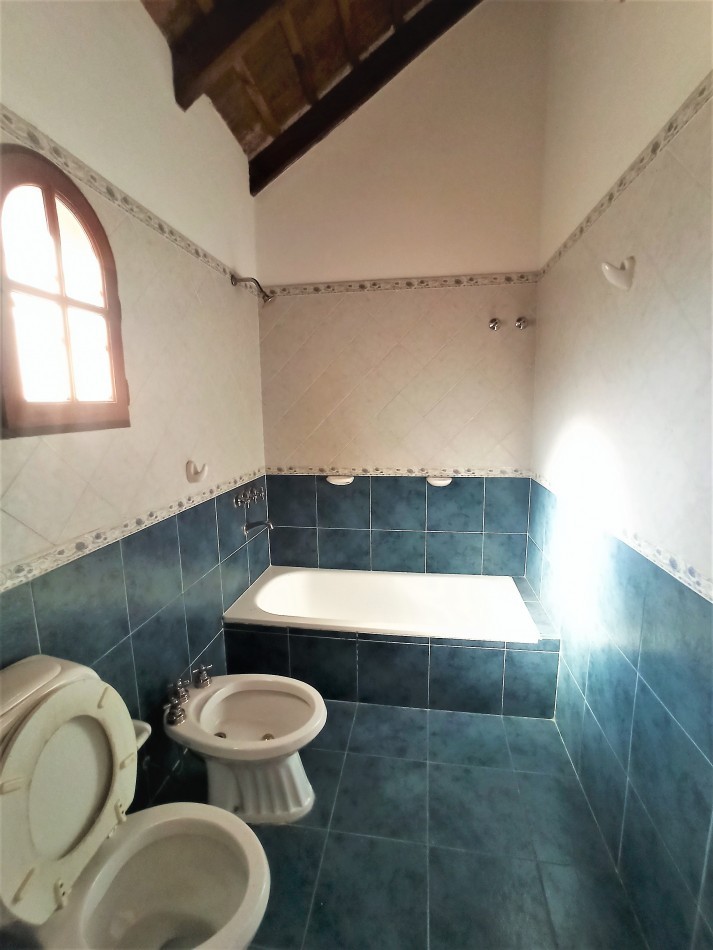 CASA 4 DORM | 360 m² | SEGURIDAD | TEJAS DEL SUR.