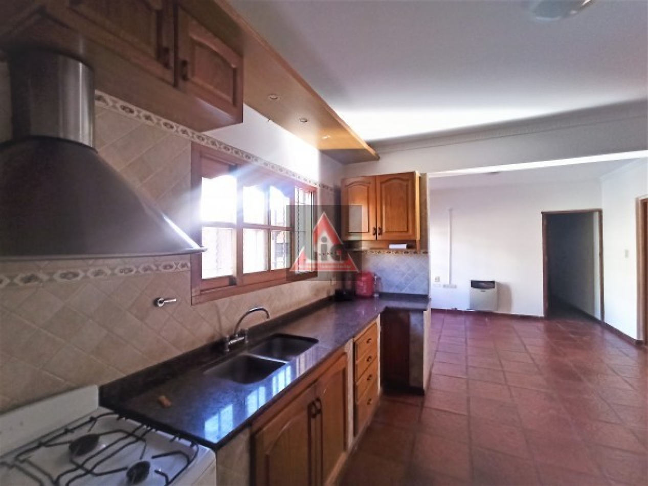 CASA 4 DORM | 360 m² | SEGURIDAD | TEJAS DEL SUR.