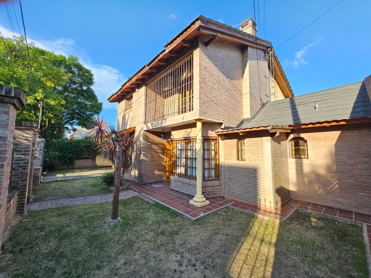 CASA 4 DORM | 360 m² | SEGURIDAD | TEJAS DEL SUR.