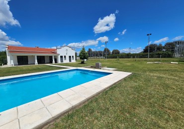 Estacion del Carmen | 4.500 m² + pileta climatizada + cancha propia